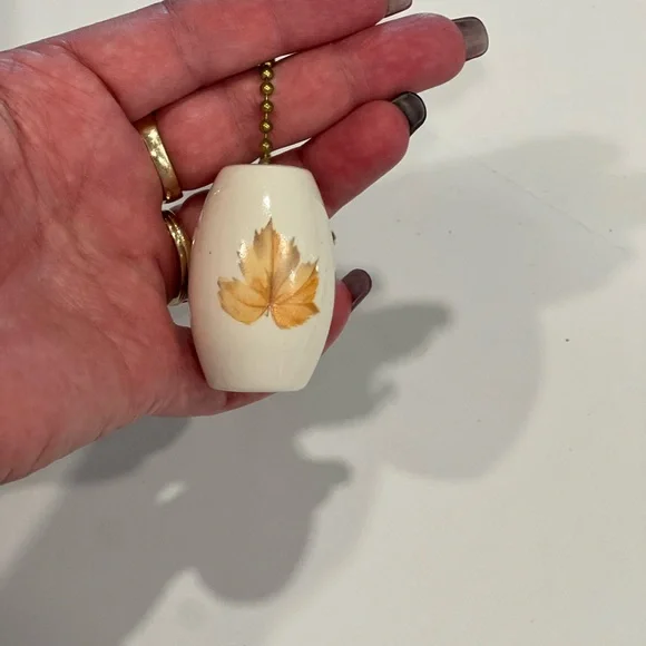 Vintage ceiling fan pulls - Picture 4 of 4